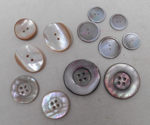 Lot boutons anciens - 12,