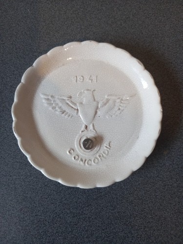 Petite assiette vide - petite, assiette/vide