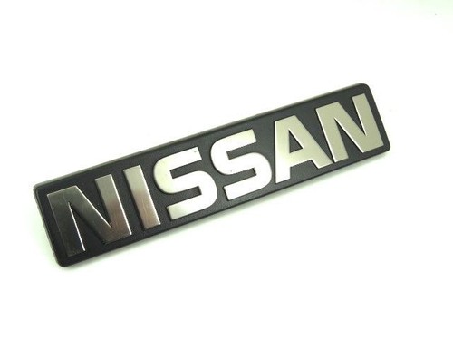 Badge nissan authentique neuf - nissan,