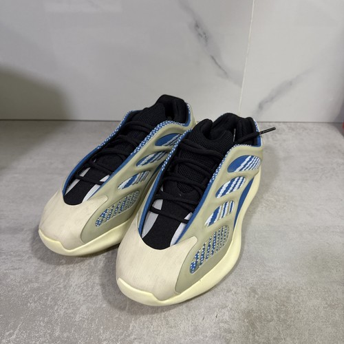 Yeezy 700 - yeezy, v3
