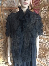 ancienne capeline noire de femme, brodée de perles,dentelles, tulle, 19 ème