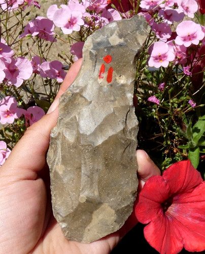 Beau silex taillé - silex,