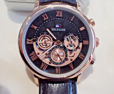 Mtr MIXTE TOMMY HILFIGER ,CHRONO START STOP ,TBE VISUEL,SEMAINIER  A REETALONNER