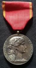 Médaille Militaire "La Societé Industrielle de l'Est /Argent/  N°744/1