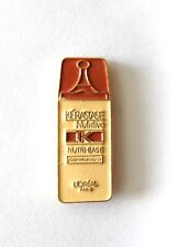 Pin's publicitaire L'Oréal Kérastase cosmétique beauté