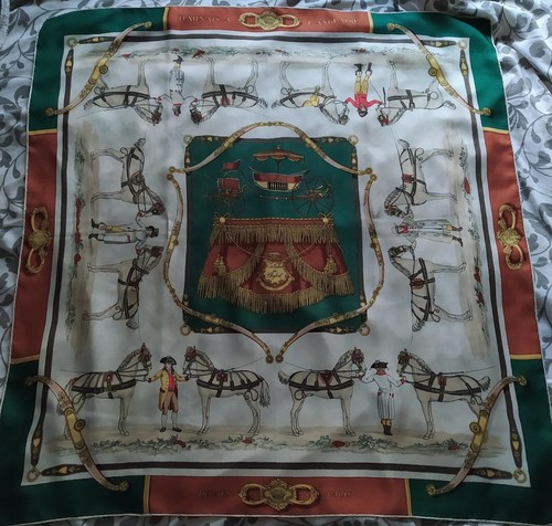 Foulard carré hermès - carré,