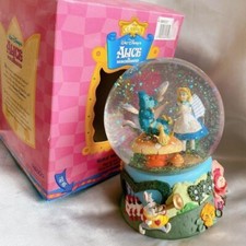 Boîte à musique Disney Alice au pays des merveilles Limited Snow Globe Displa...