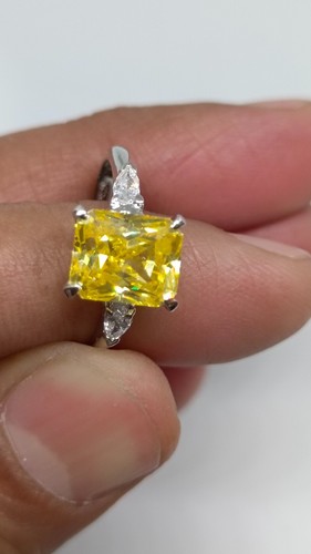 Bague fiançailles trois - de,