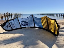 10m cabrinha switchblade kite