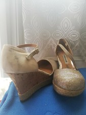?Superbes Escarpins compensés en cuir et toile ? taille 37 ?