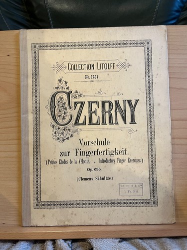Czerny petites études la - petites, de