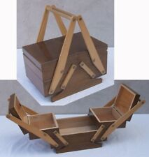 TRAVAILLEUSE - BOITE A COUTURE - MERCERIE - BRODERIE - COUSETTE - C