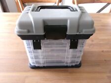 Boite De Pêche Étanche avec 50 Leurres neufs...