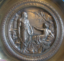 Coupe en bronze par Emile Picault Napoléon III  d 34cm h 11,5cm