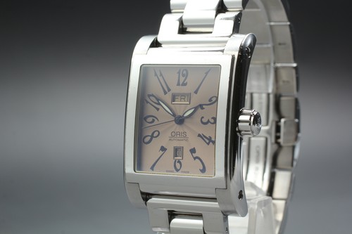 Presque comme neuve montre - *presque,