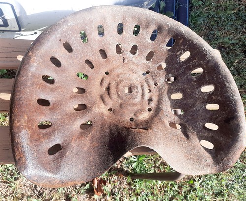 Vend siege tracteur ancien - de,