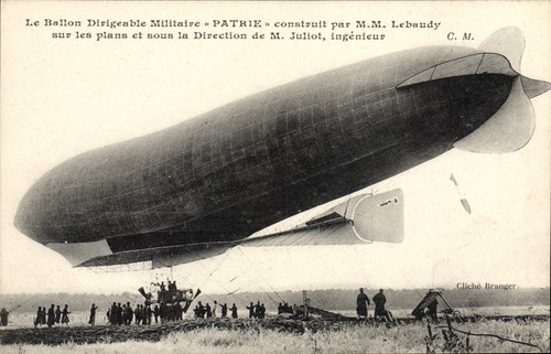 Ballon dirigeable militaire - le,