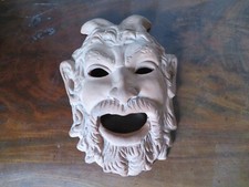 masque en terre cuite diable