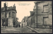 CPA St-Symphorien, Rue des Bordiers avec passants 