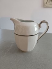 pot à lait porcelaine