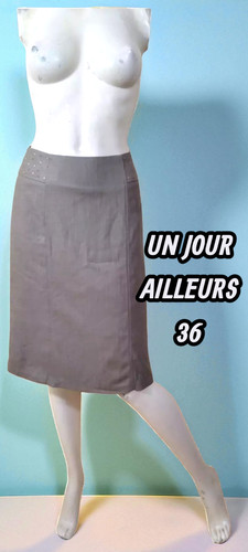 Jour ailleurs taille - un, 36