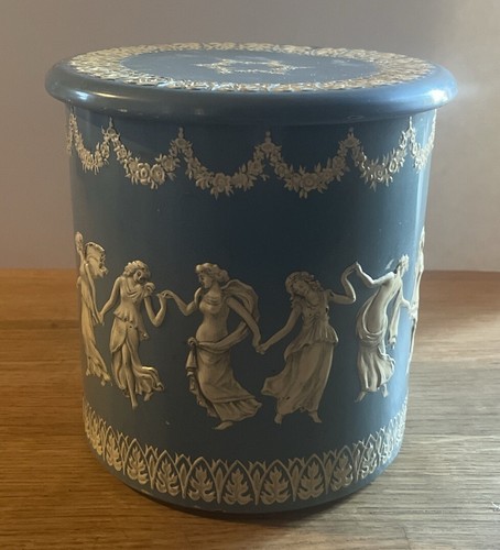 Ancienne boîte jasperware - ancienne,