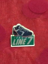 PINS PIN'S PIN LAPEL BADGE VINTAGE COLLECTION  PUB LOGO LINE 7