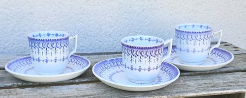 Ancienne tasses sous - 3,