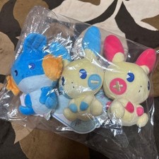 Peluche Pokemon Plusle Mudkip étiquettes inutilisées attachées