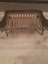 Porte Bûches Ou Grille À