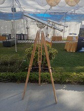 Ancien télescope de sol nautique vintage en laiton avec pied trépied en bois ...