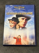 LES VISITEURS D UN AUTRE MONDE
