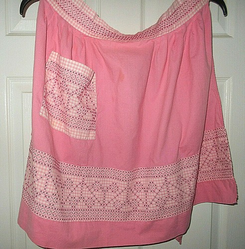 Lovely vtg handmade half apron - lovely,
