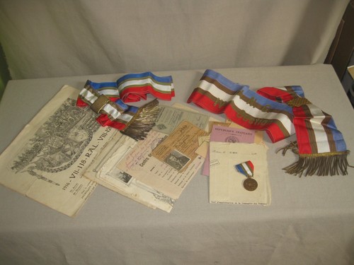 Lot insignes papiers - insignes, 14