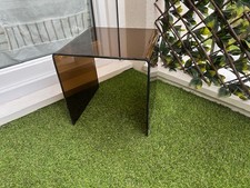 Table basse Plexiglass - Teinte fumée - 31,5 x 29,5 x H31