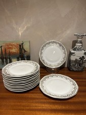 Lot de 12 assiettes à dessert