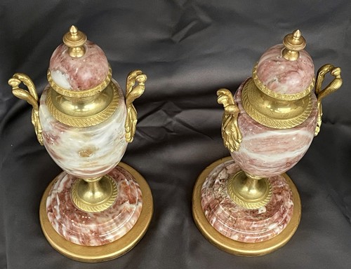 Paire pots couverts marbre - couverts,