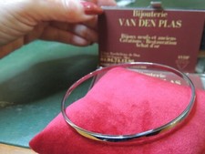 Bracelet jonc ruban en or