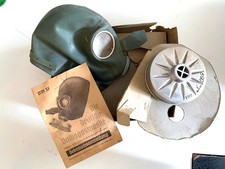 Ancien masque à gaz Allemand DM37 ww2 neuf de Stock avec notice Luftschutz