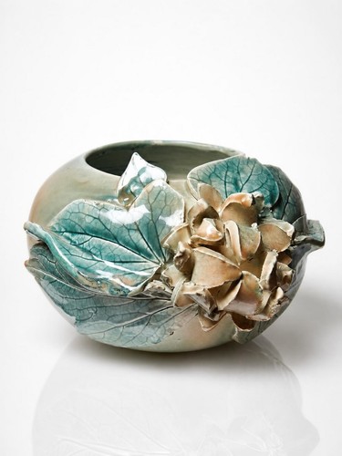 Vase boule décor relief