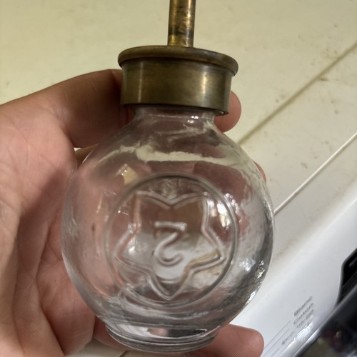 Ancienne burette huile n - burette, À