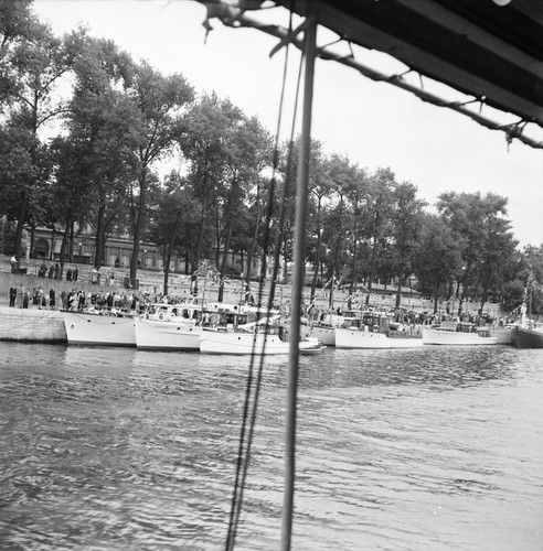 Paris 1950 bateaux - c.,
