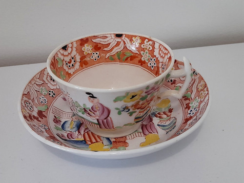 Ancienne tasse soucoupe en - et,