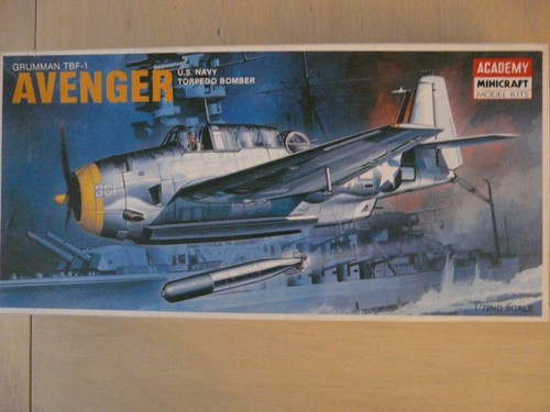 Maquette avion academy - avion, 1/72