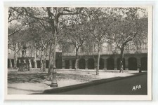 81 REALMONT , LA PLACE ET LES