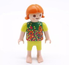 36757 Playmobil Enfant Fille Vert et Jaune Pieds Nus 9138