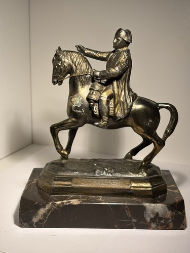 Statuette napoléon sur socle - sur,