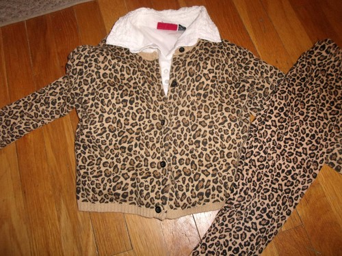 Gymboree top size - 3,