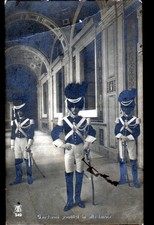 ROME (VATICAN) PONTIFICI / GENDARME en tenue de GARDE en 1920