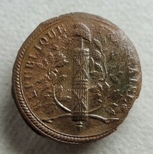 Bouton Plat, République
